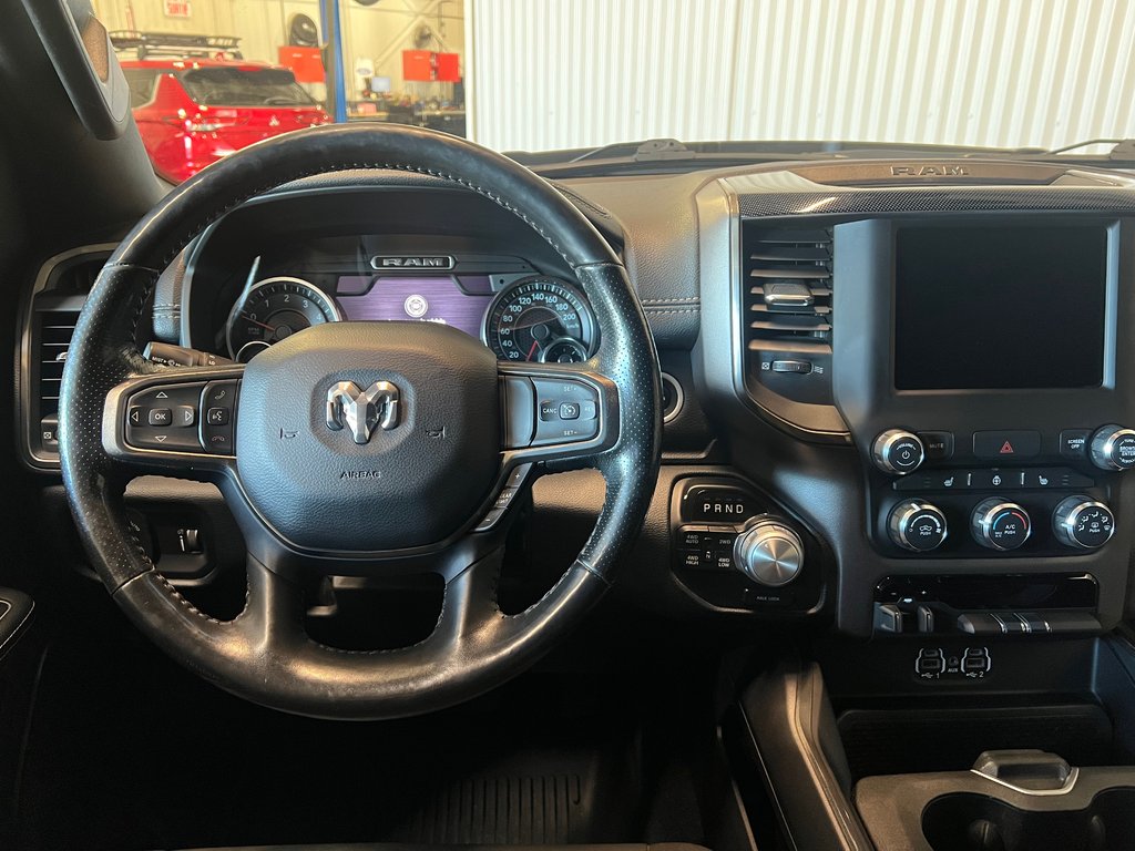 Ram 1500 SPORT**4X4/AWD**QUAD CAB**BOX 6'4**V8 5.7L** 2020 à Saint-Eustache, Québec - 22 - w1024h768px