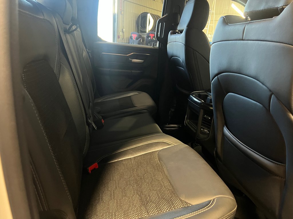 Ram 1500 SPORT**4X4/AWD**QUAD CAB**BOX 6'4**V8 5.7L** 2020 à Saint-Eustache, Québec - 18 - w1024h768px