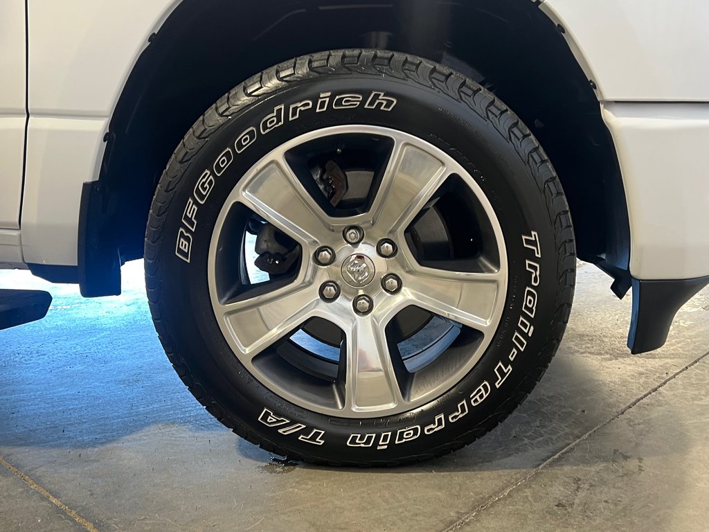 Ram 1500 SPORT**4X4/AWD**QUAD CAB**BOX 6'4**V8 5.7L** 2020 à Saint-Eustache, Québec - 12 - w1024h768px