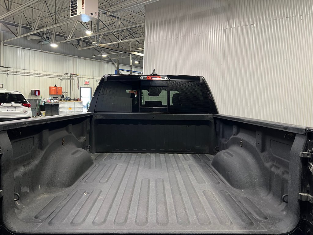 2022 Ram 1500 LARAMIE**4X4**CREW CAB**V8 HEMI **AIR SUSPENSION in Saint-Eustache, Quebec - 5 - w1024h768px
