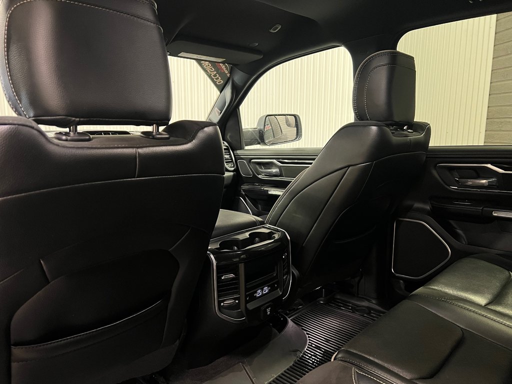 2022 Ram 1500 LARAMIE**4X4**CREW CAB**V8 HEMI **AIR SUSPENSION in Saint-Eustache, Quebec - 23 - w1024h768px