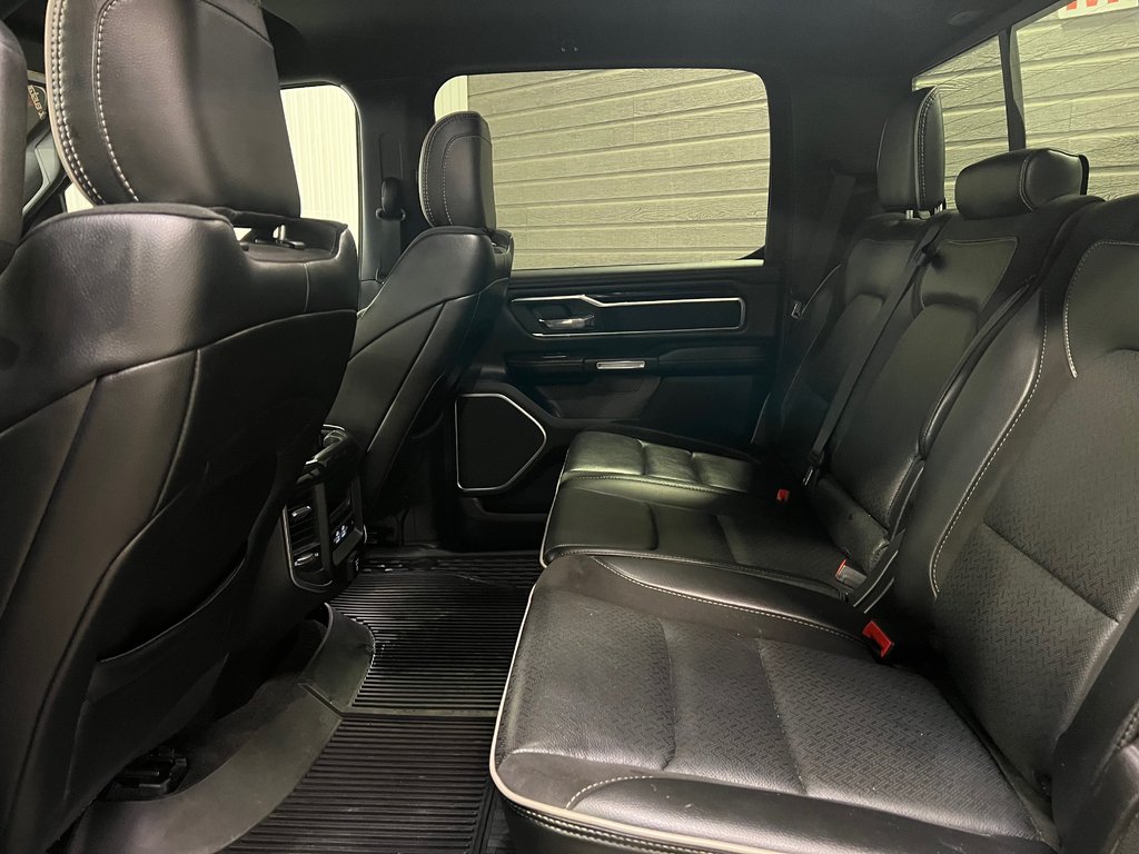 2022 Ram 1500 LARAMIE**4X4**CREW CAB**V8 HEMI **AIR SUSPENSION in Saint-Eustache, Quebec - 22 - w1024h768px