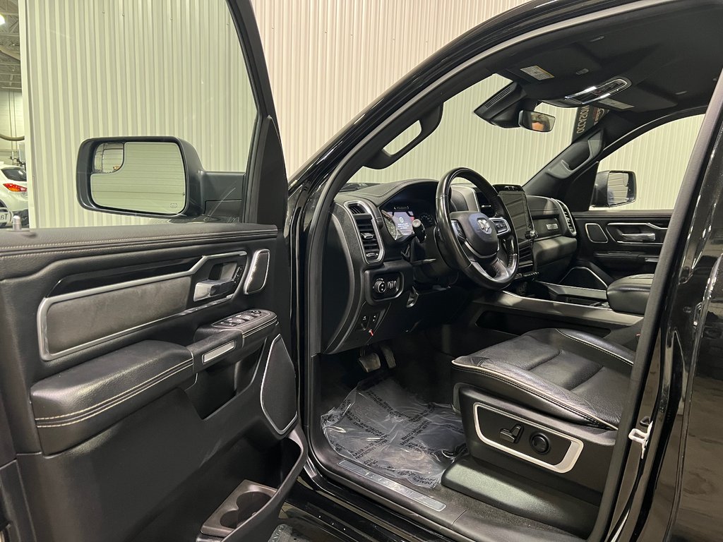 2022 Ram 1500 LARAMIE**4X4**CREW CAB**V8 HEMI **AIR SUSPENSION in Saint-Eustache, Quebec - 24 - w1024h768px