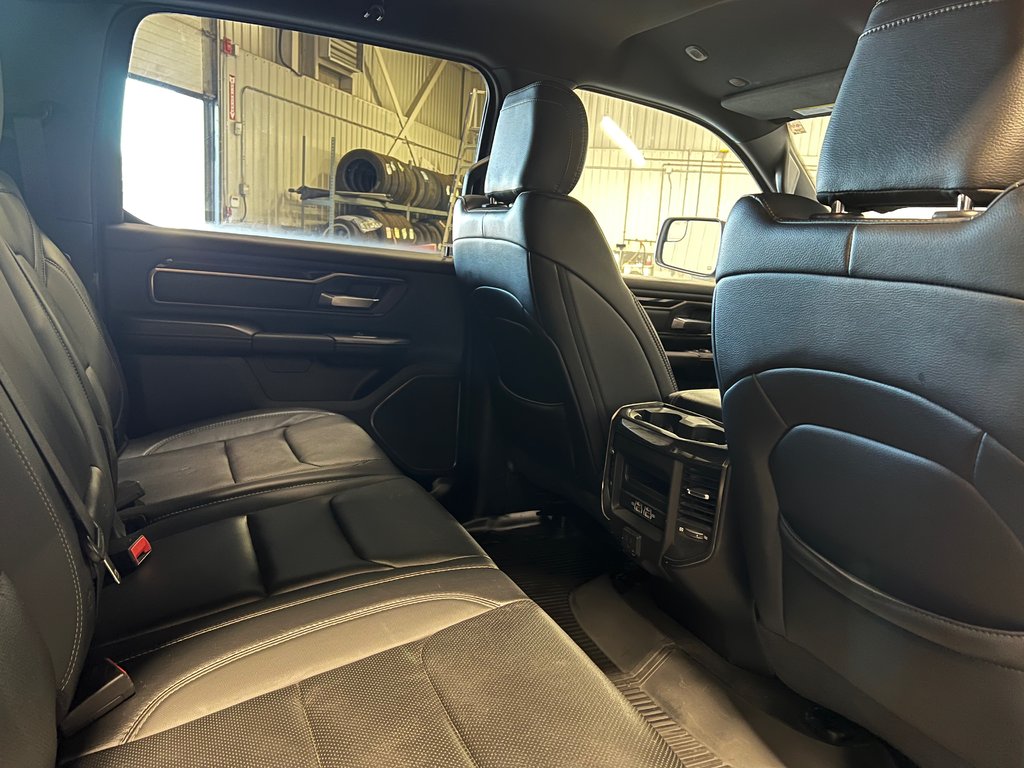 2022 Ram 1500 SPORT**4X4**CREW CAB**V8 5.7L**5'7 BOX**CUIR** in Saint-Eustache, Quebec - 20 - w1024h768px