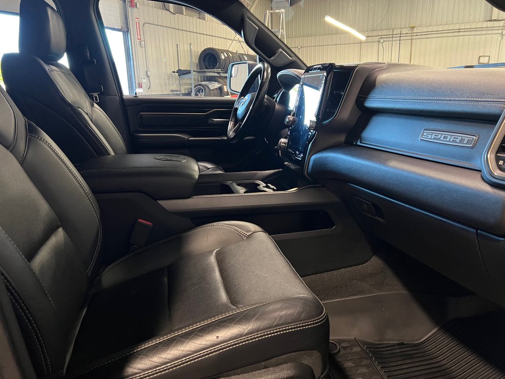 2022 Ram 1500 SPORT**4X4**CREW CAB**V8 5.7L**5'7 BOX**CUIR** in Saint-Eustache, Quebec - 17 - w1024h768px