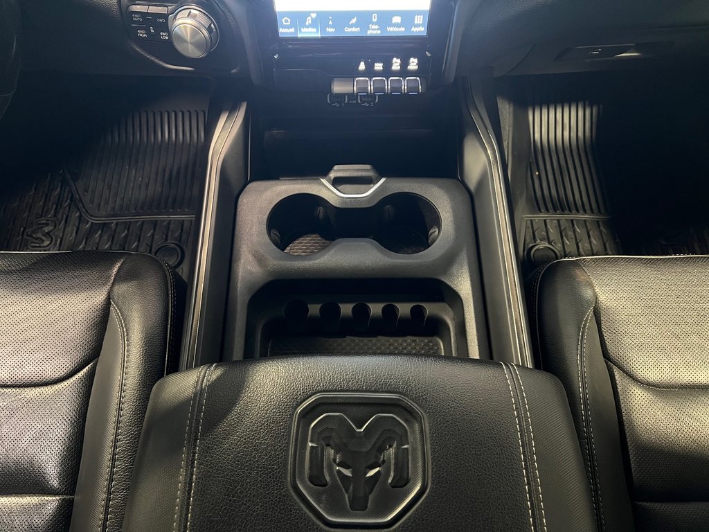 2022 Ram 1500 SPORT**4X4**CREW CAB**V8 5.7L**5'7 BOX**CUIR** in Saint-Eustache, Quebec - 25 - w1024h768px