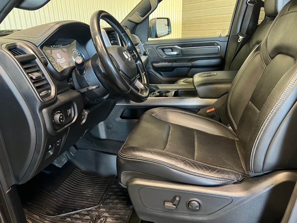 2022 Ram 1500 SPORT**4X4**CREW CAB**V8 5.7L**5'7 BOX**CUIR** in Saint-Eustache, Quebec - 15 - w1024h768px