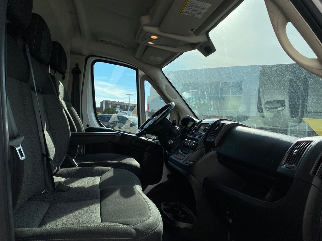 2019 Ram ProMaster Cargo Van 2500**CRUISE**BLUETOOTH**CAMERA RECUL**A/C in Saint-Eustache, Quebec - 12 - w1024h768px