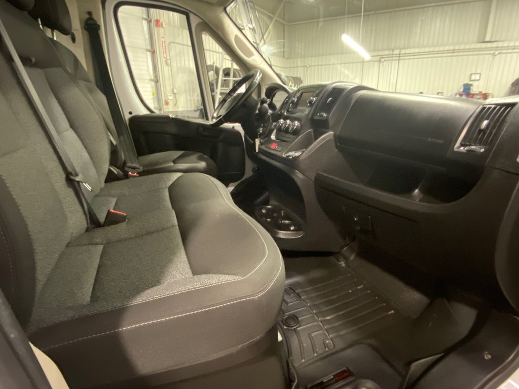 2019 Ram ProMaster Cargo Van 2500**CRUISE**BLUETOOTH**CAMERA RECUL**A/C in Saint-Eustache, Quebec - 14 - w1024h768px