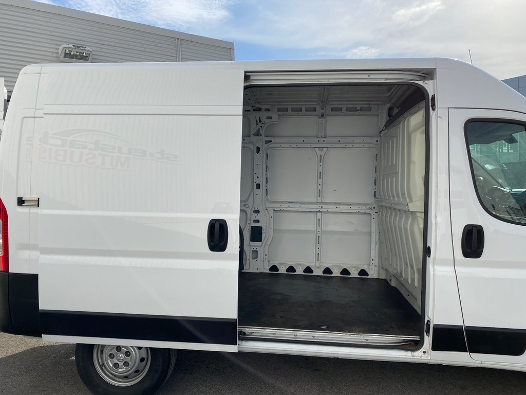 2019 Ram ProMaster Cargo Van 2500**CRUISE**BLUETOOTH**CAMERA RECUL**A/C in Saint-Eustache, Quebec - 8 - w1024h768px