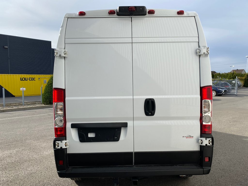 2019 Ram ProMaster Cargo Van 2500**CRUISE**BLUETOOTH**CAMERA RECUL**A/C in Saint-Eustache, Quebec - 4 - w1024h768px