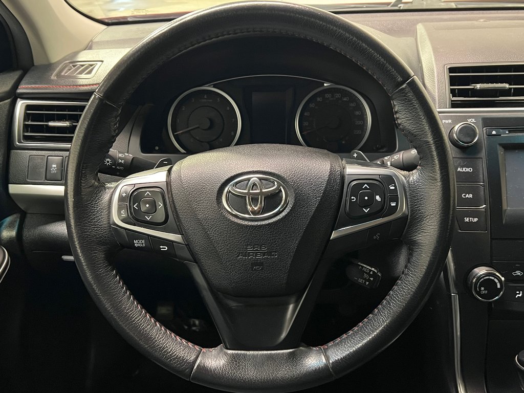 Toyota Camry SE**MAGS 17 PO D'ORIGINE**BLUETOOTH**CRUISE** 2017 à Saint-Eustache, Québec - 13 - w1024h768px