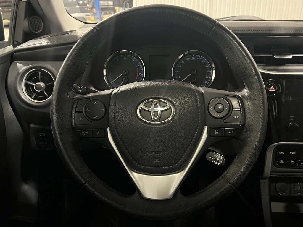 2017 Toyota Corolla SE PREMIUM**TOIT OUVRANT**MAGS 17PO**CRUISE**CVT** in Saint-Eustache, Quebec - 21 - w1024h768px