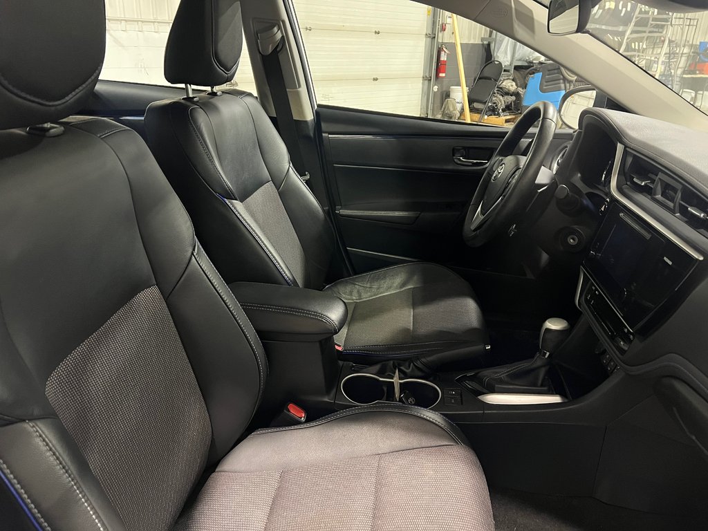 2017 Toyota Corolla SE PREMIUM**TOIT OUVRANT**MAGS 17PO**CRUISE**CVT** in Saint-Eustache, Quebec - 12 - w1024h768px