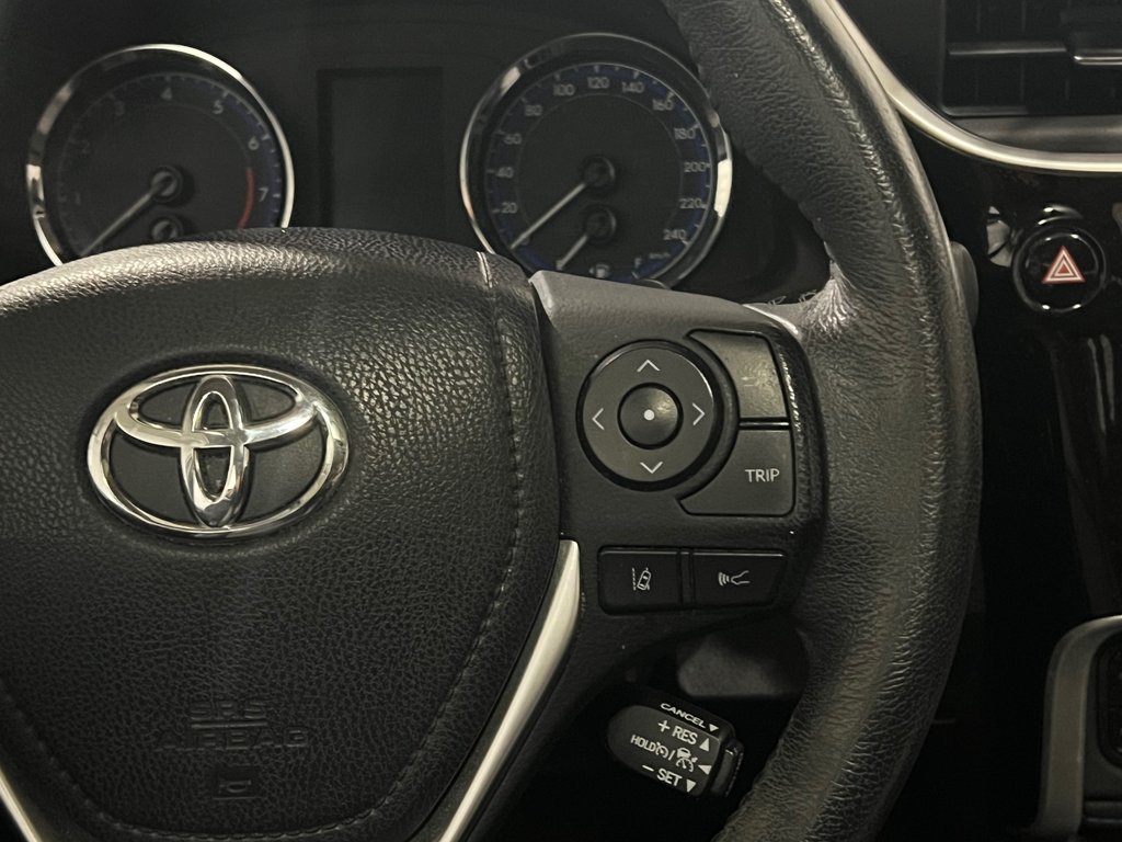 2017 Toyota Corolla SE PREMIUM**TOIT OUVRANT**MAGS 17PO**CRUISE**CVT** in Saint-Eustache, Quebec - 23 - w1024h768px