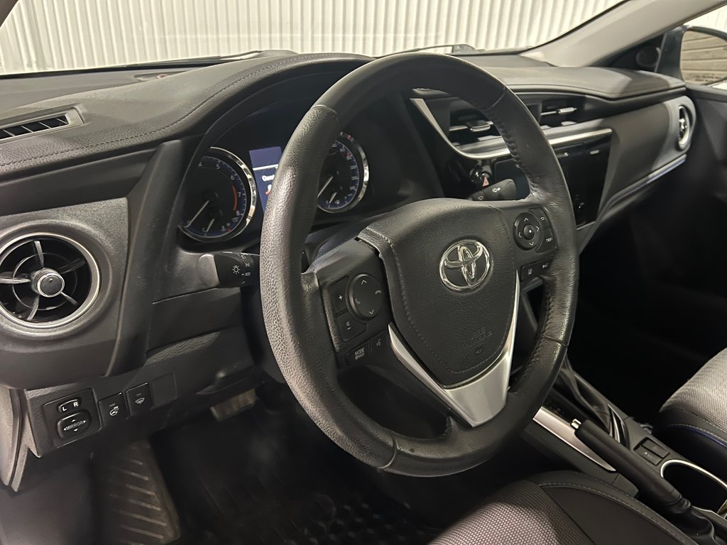 2017 Toyota Corolla SE PREMIUM**TOIT OUVRANT**MAGS 17PO**CRUISE**CVT** in Saint-Eustache, Quebec - 10 - w1024h768px