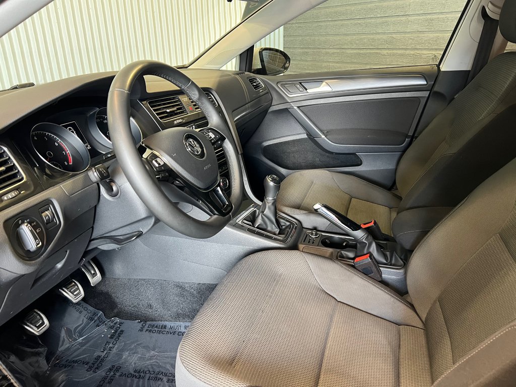 2020 Volkswagen Golf COMFORTLINE**MAGS D'ORIGINE INCLUS**MANUELLE** in Saint-Eustache, Quebec - 9 - w1024h768px