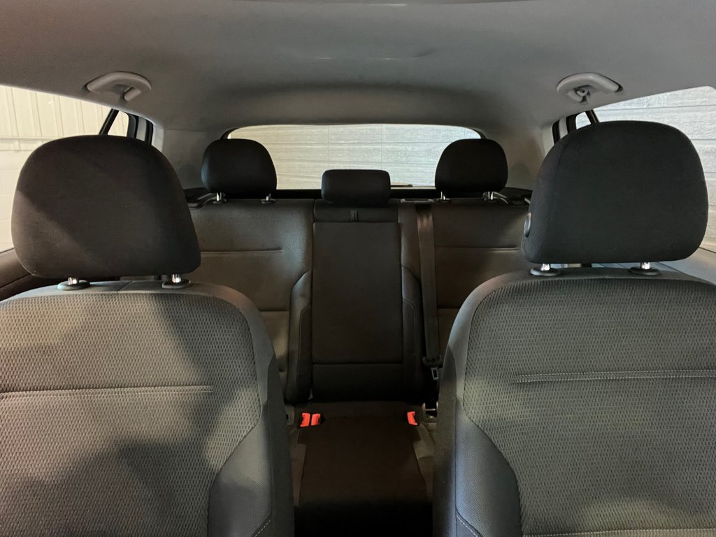 2020 Volkswagen Golf COMFORTLINE**MAGS D'ORIGINE INCLUS**MANUELLE** in Saint-Eustache, Quebec - 15 - w1024h768px