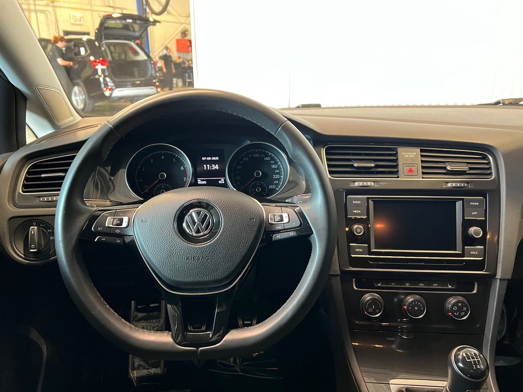 2020 Volkswagen Golf COMFORTLINE**MAGS D'ORIGINE INCLUS**MANUELLE** in Saint-Eustache, Quebec - 17 - w1024h768px
