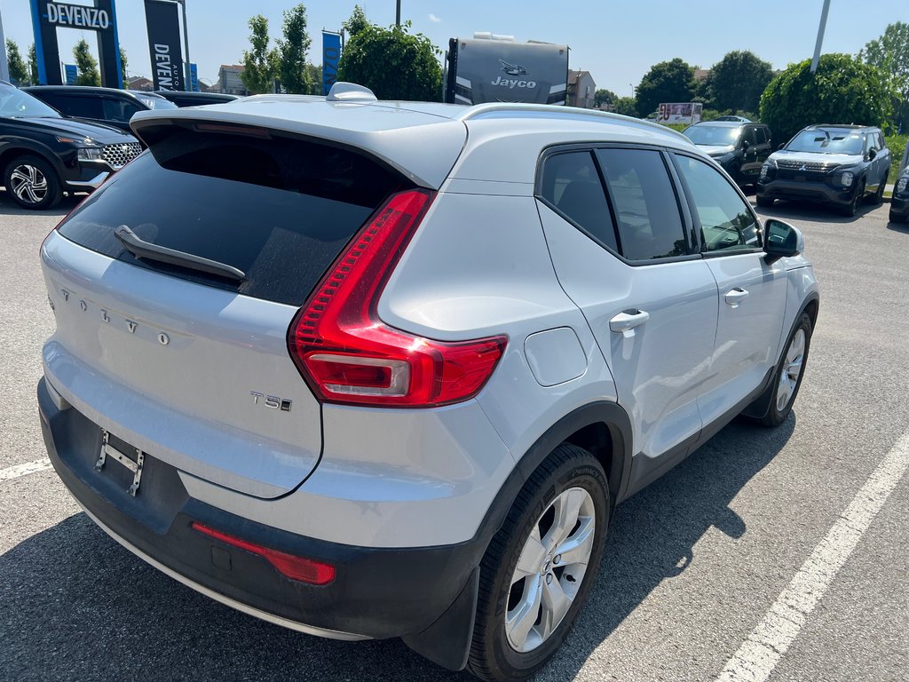 2021 Volvo XC40 T5 MOMENTUM**AWD/4X4**CUIR**BLUETOOTH**CRUISE** in Saint-Eustache, Quebec - 5 - w1024h768px
