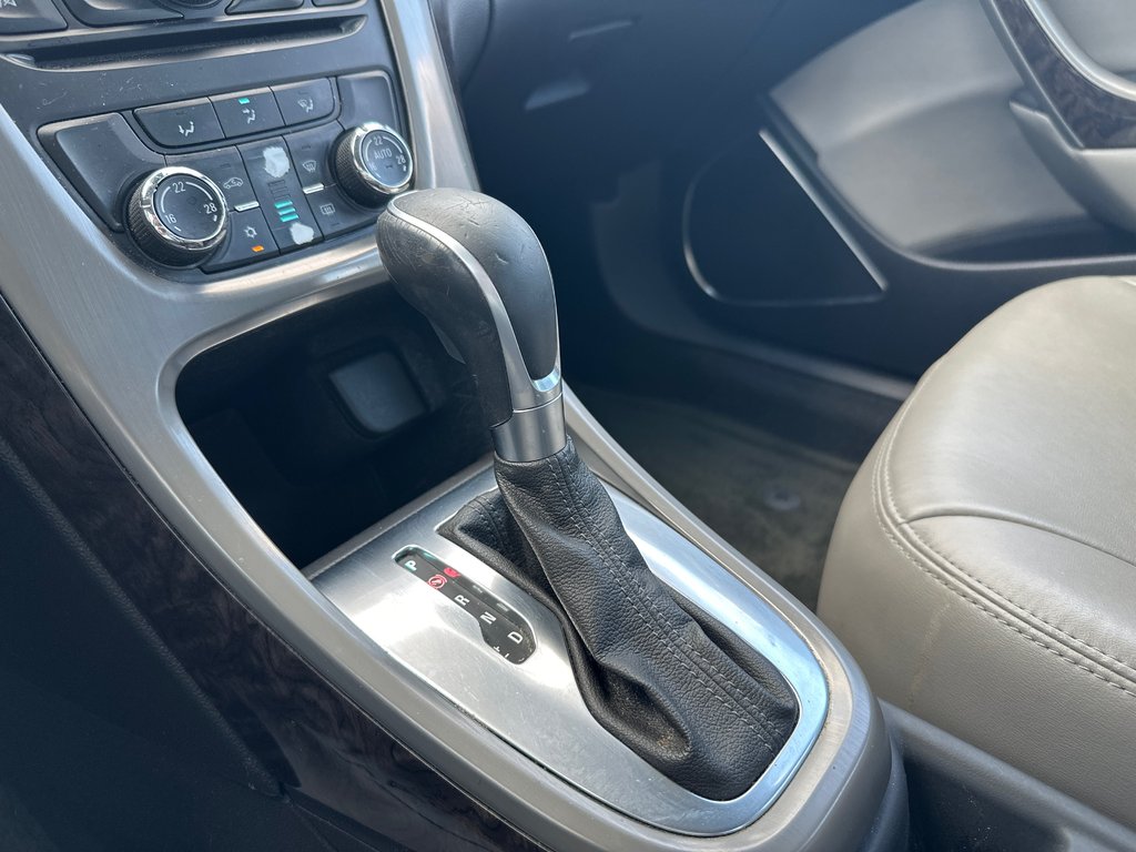 2017 Buick Verano BASE in Amos, Quebec - 13 - w1024h768px
