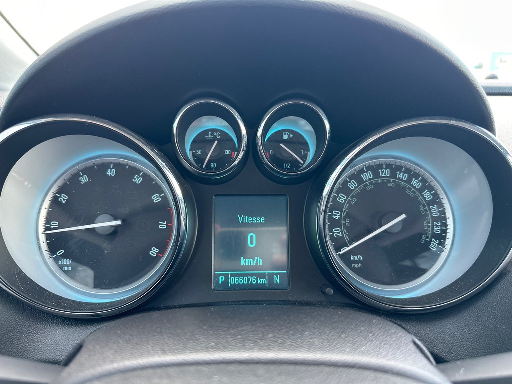 2017 Buick Verano BASE in Amos, Quebec - 11 - w1024h768px