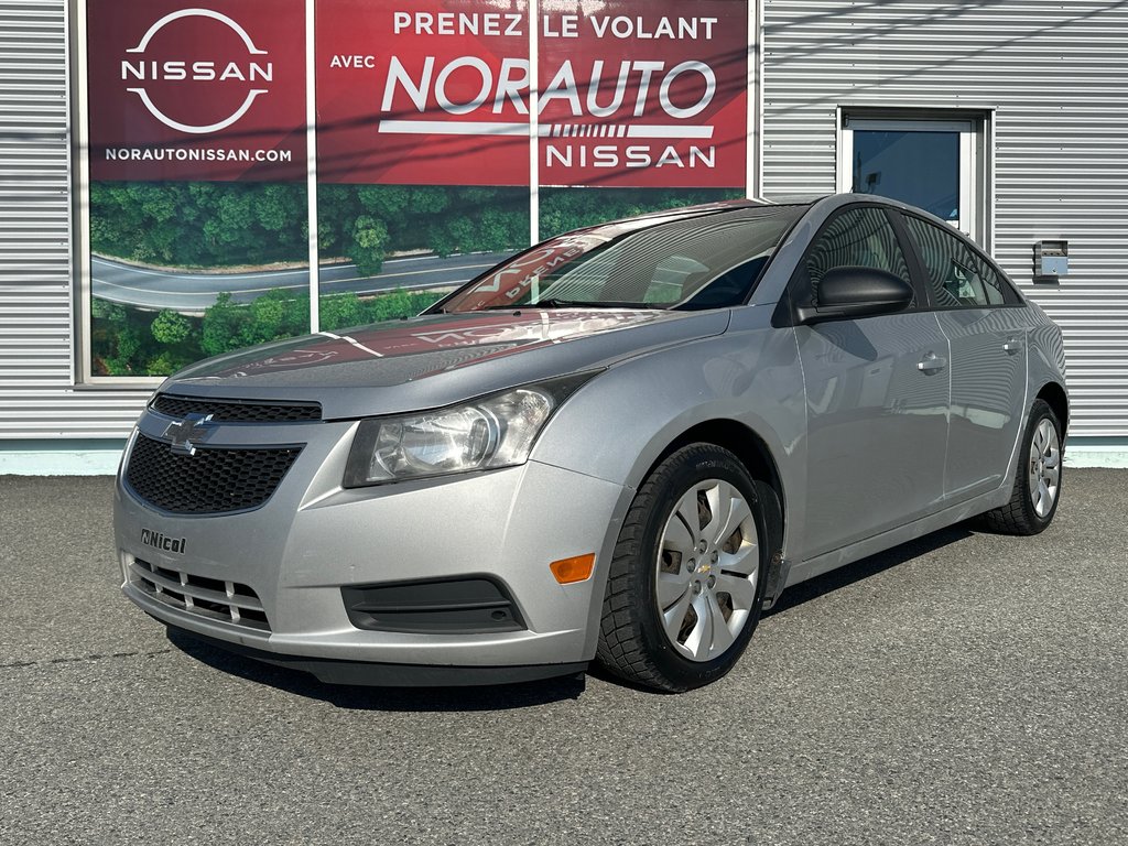 2014 Chevrolet Cruze 2LS in Amos, Quebec - 1 - w1024h768px