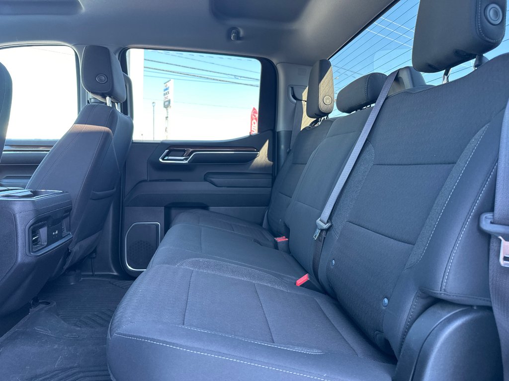 Chevrolet Silverado 1500 LT Trail Boss DIESEL 2024 à Amos, Québec - 18 - w1024h768px