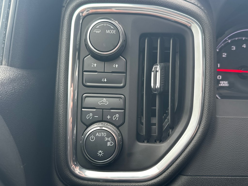 2023 Chevrolet Silverado 2500HD LT 4X4 in Amos, Quebec - 13 - w1024h768px