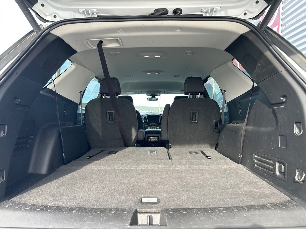 Chevrolet Traverse LT AWD 2020 à Amos, Québec - 15 - w1024h768px