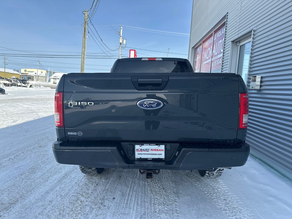 Ford F-150 XLT 301A 4X4 2016 à Amos, Québec - 8 - w1024h768px