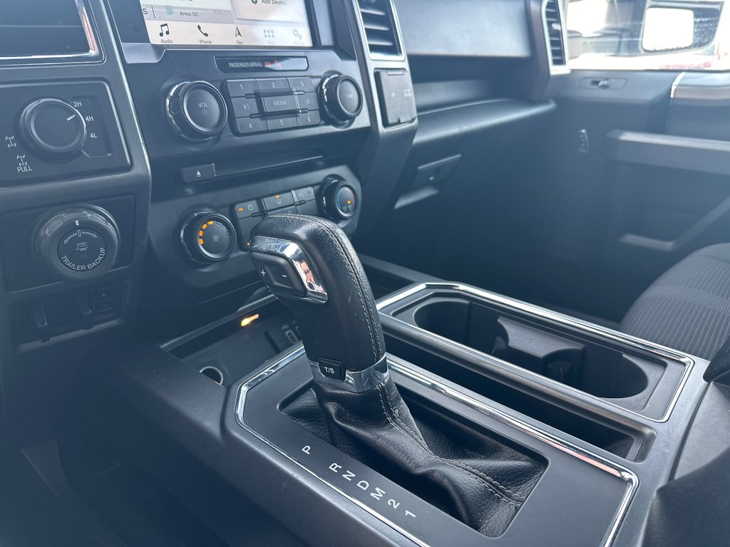 Ford F-150 XLT 301A 4X4 2016 à Amos, Québec - 12 - w1024h768px