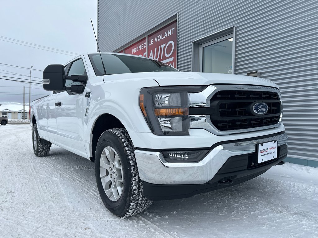 Ford F-150 XLT 5.0L 2023 à Amos, Québec - 2 - w1024h768px