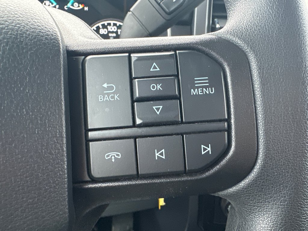 Ford F-150 XLT 5.0L 2023 à Amos, Québec - 13 - w1024h768px