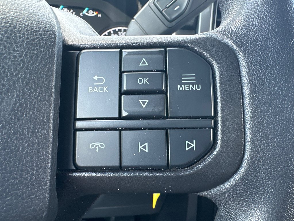 2023 Ford F-150 XLT Supercrew 4x4 in Amos, Quebec - 13 - w1024h768px