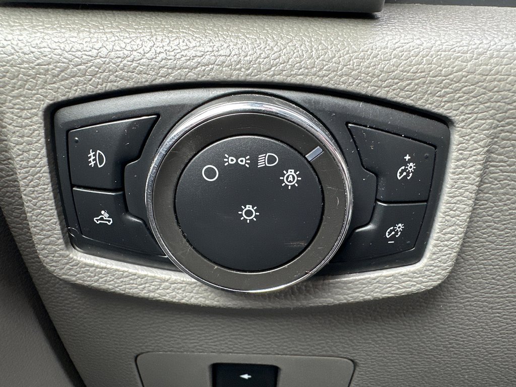 2022 Ford Super Duty F-250 XLT FX4 in Amos, Quebec - 15 - w1024h768px