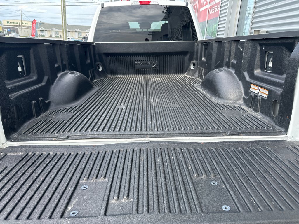 2022 Ford Super Duty F-250 XLT FX4 in Amos, Quebec - 16 - w1024h768px