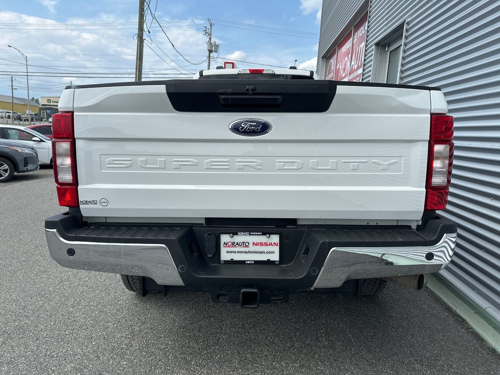 2022 Ford Super Duty F-250 XLT FX4 in Amos, Quebec - 8 - w1024h768px