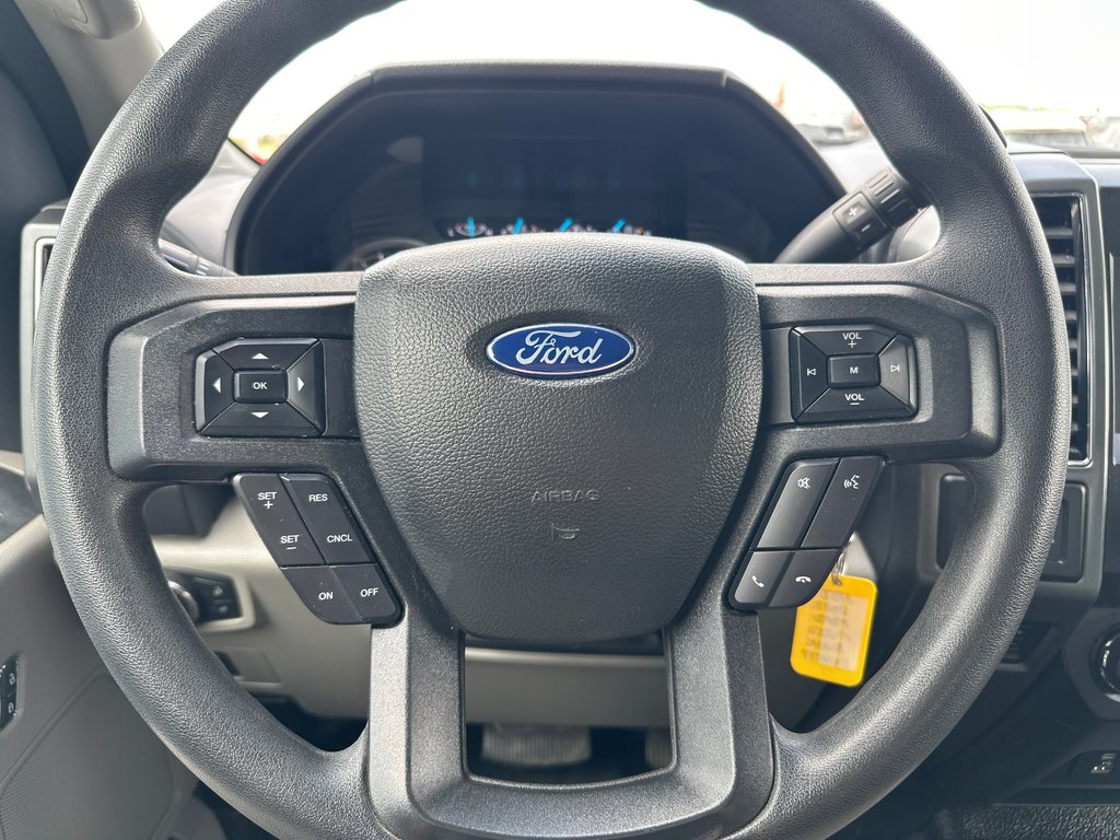 2022 Ford Super Duty F-250 XLT FX4 in Amos, Quebec - 10 - w1024h768px