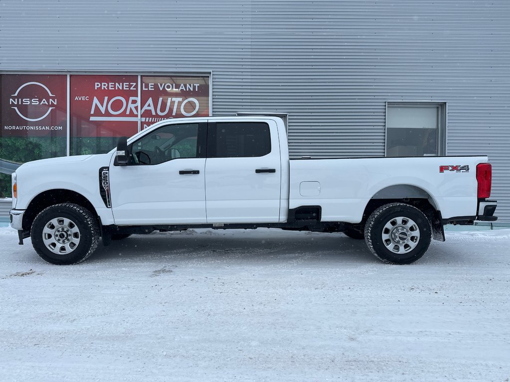 Ford Super Duty F-250 XLT CREW CAB 2023 à Amos, Québec - 3 - w1024h768px