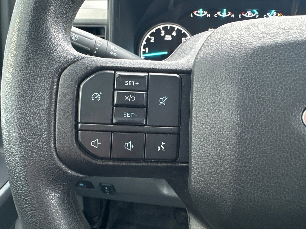 Ford Super Duty F-250 XLT CREW CAB 2023 à Amos, Québec - 12 - w1024h768px