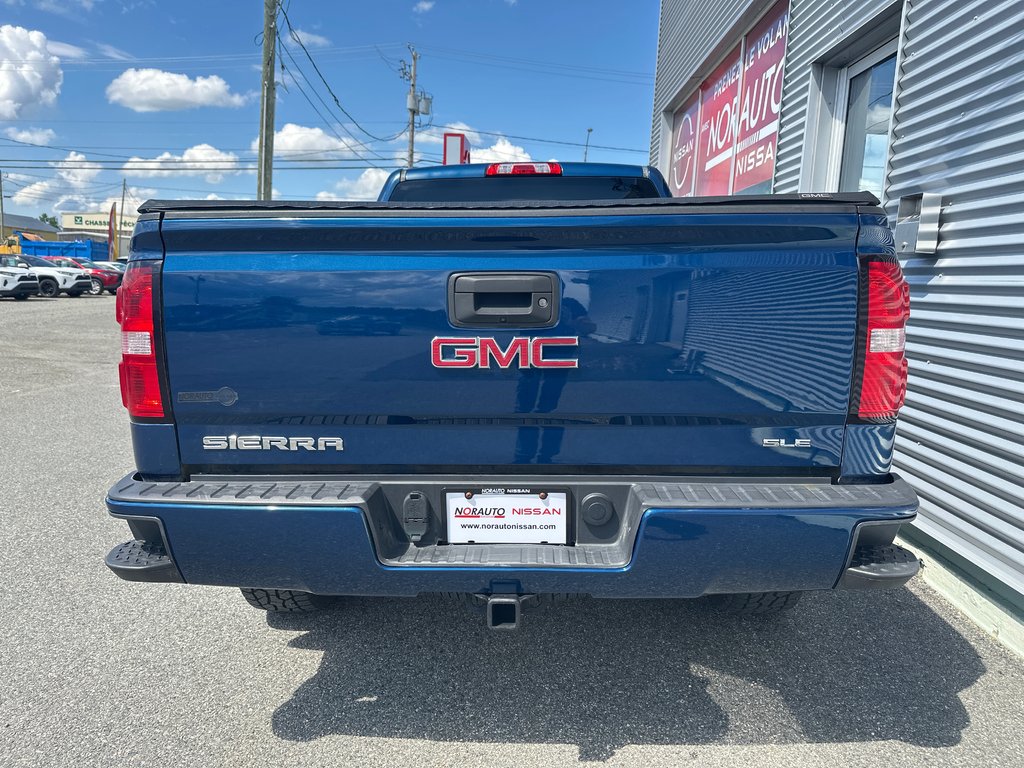 2017 GMC Sierra 1500 SLE 4X4 in Amos, Quebec - 8 - w1024h768px