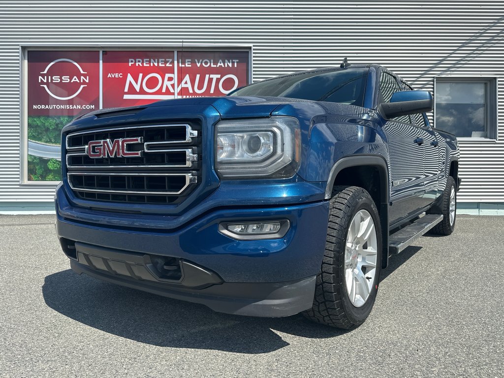 2017 GMC Sierra 1500 SLE 4X4 in Amos, Quebec - 1 - w1024h768px