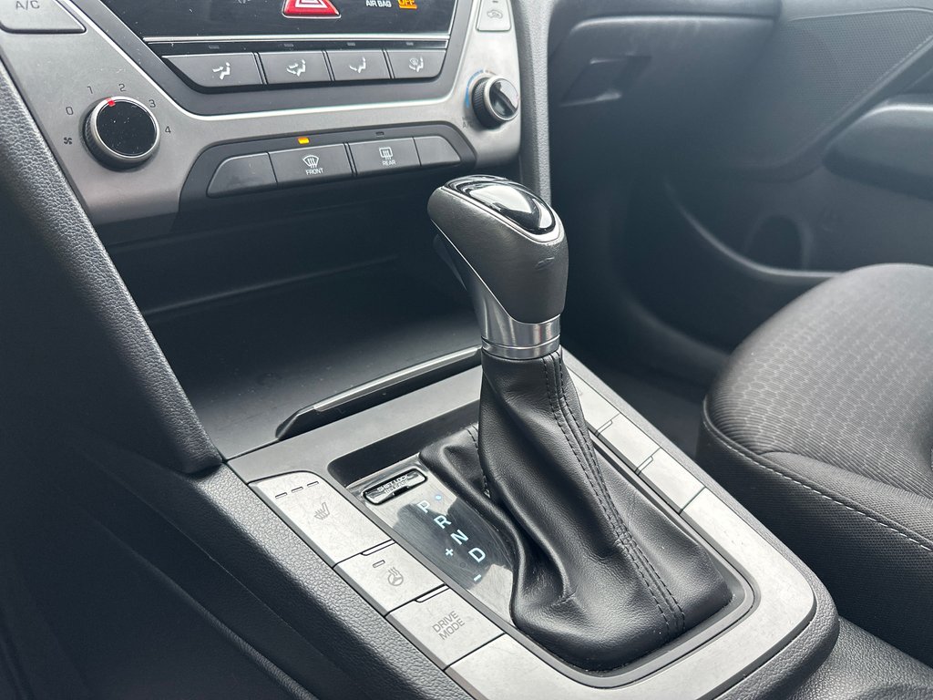 Hyundai Elantra GL 2018 à Amos, Québec - 13 - w1024h768px