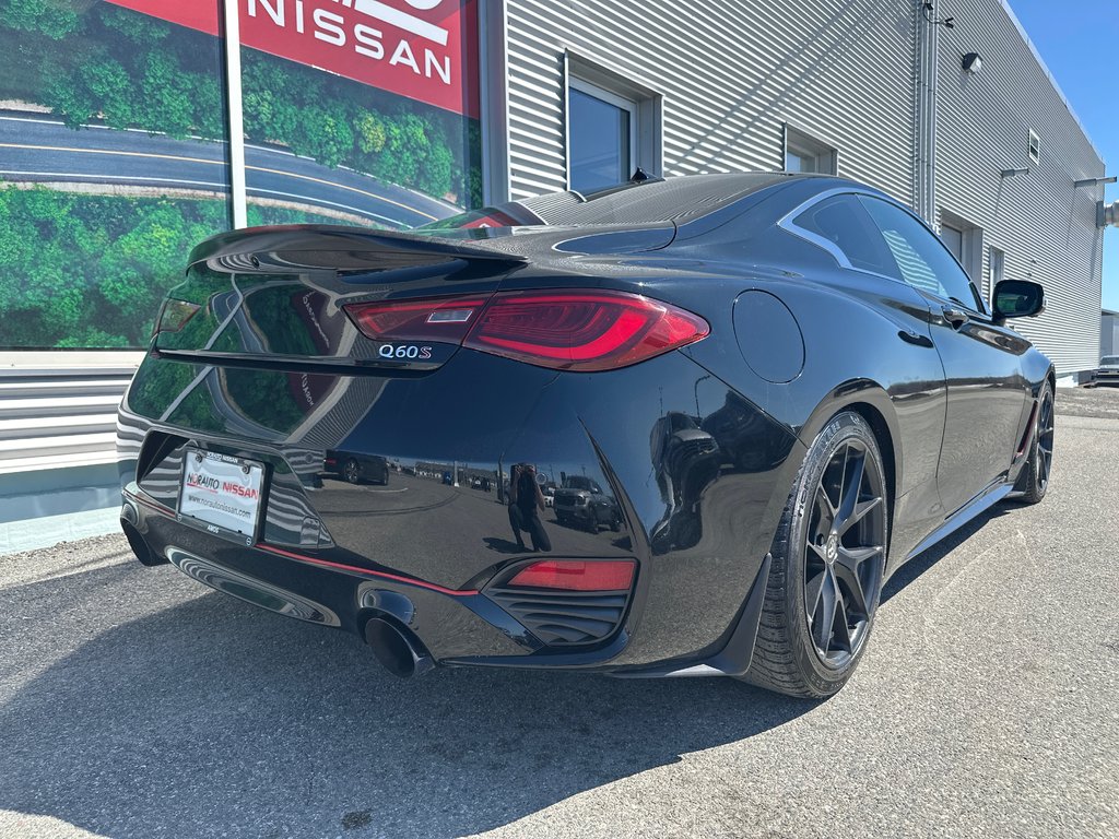 2017 Infiniti Q60 3.0t Red Sport 400 in Amos, Quebec - 6 - w1024h768px