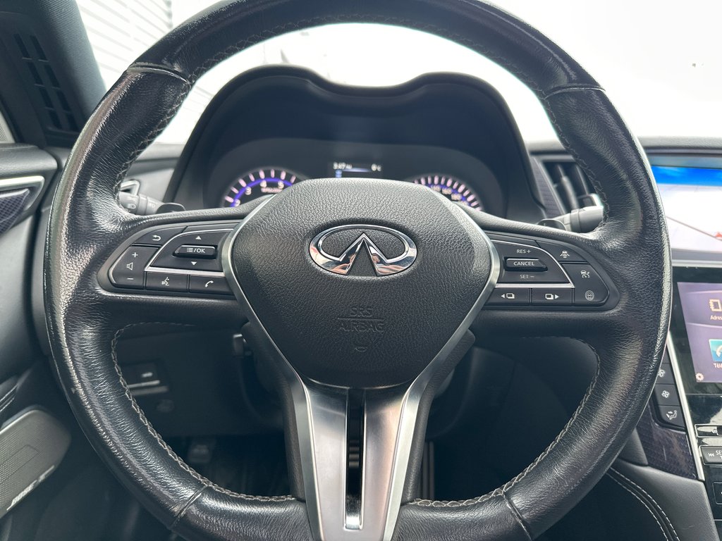 Infiniti Q60 3.0t Red Sport 400 2017 à Amos, Québec - 10 - w1024h768px