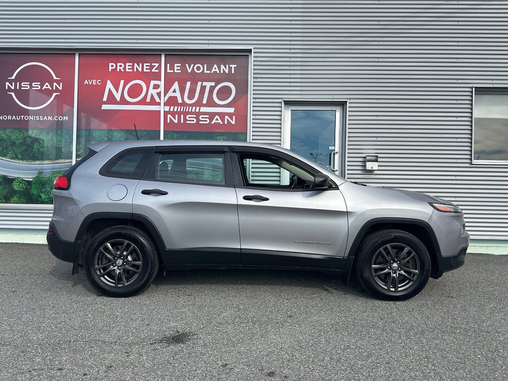 2016 Jeep Cherokee Sport 4 cyl. 4X4 in Amos, Quebec - 4 - w1024h768px