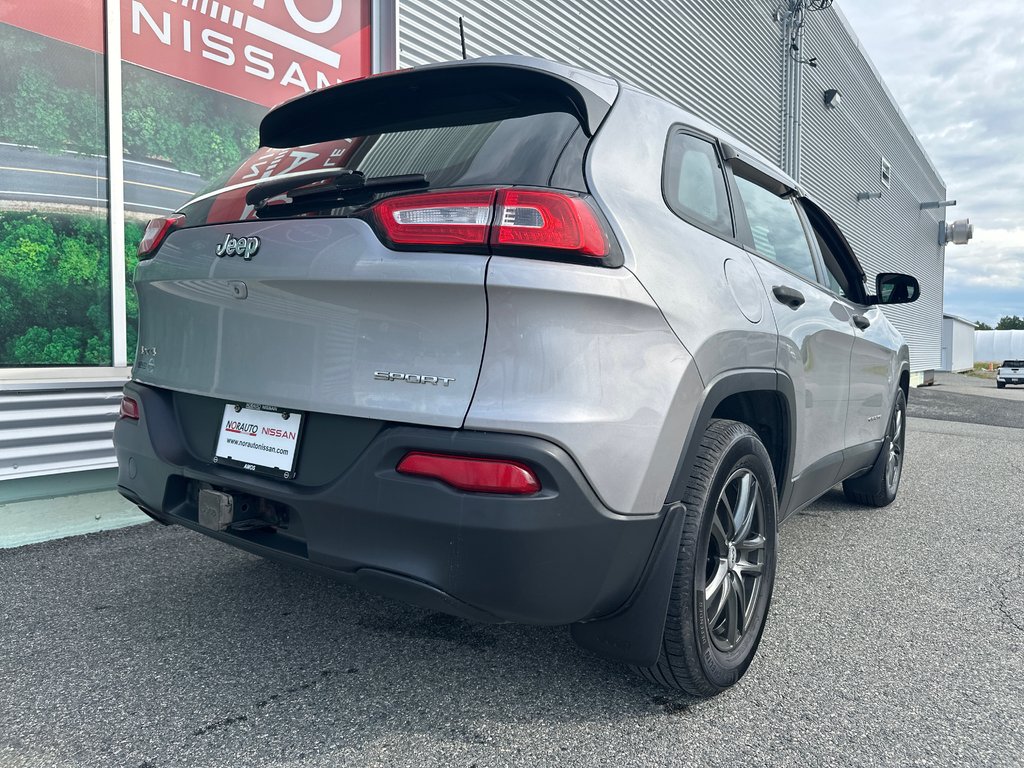 2016 Jeep Cherokee Sport 4 cyl. 4X4 in Amos, Quebec - 6 - w1024h768px