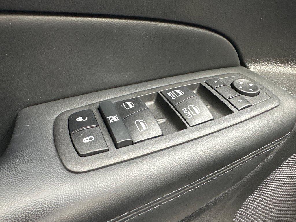 Jeep GRAND CHEROKEE WK Limited AWD 2022 à Amos, Québec - 17 - w1024h768px