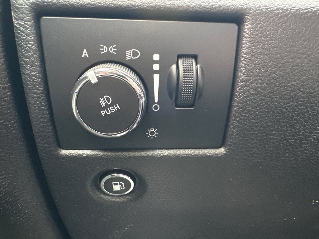 Jeep GRAND CHEROKEE WK Limited AWD 2022 à Amos, Québec - 16 - w1024h768px